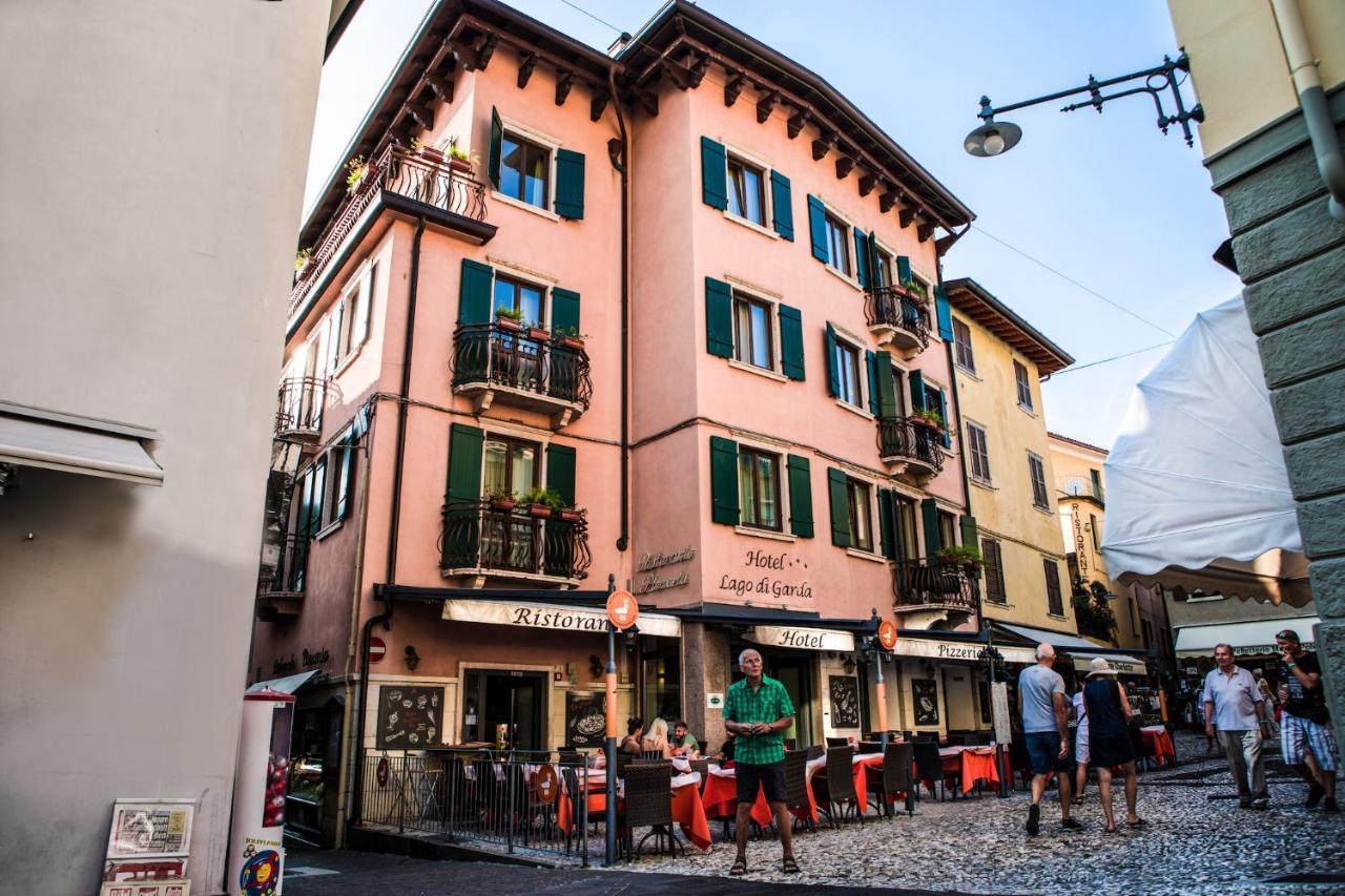 Hotel Lago Di Garda มัลเชซิเน ภายนอก รูปภาพ